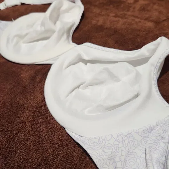 Bali Bra Size 42D White Floral Adjustable Straps.   New - Picture 5 of 10